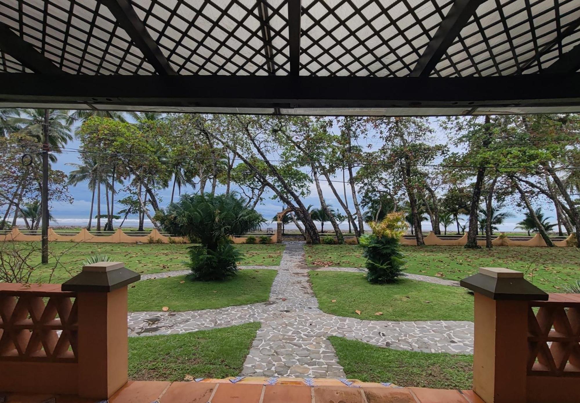 Marenaz Oceanfront Resort Esterillos Este Exterior foto