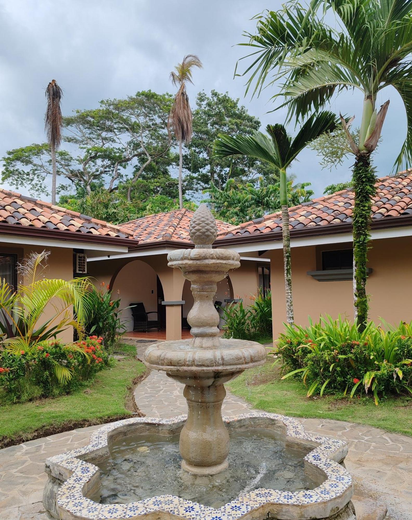Marenaz Oceanfront Resort Esterillos Este Exterior foto